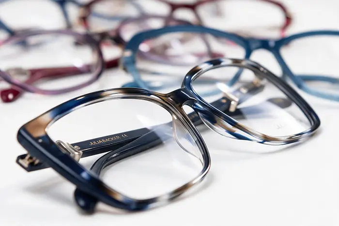 Julia Backer spectacle frames